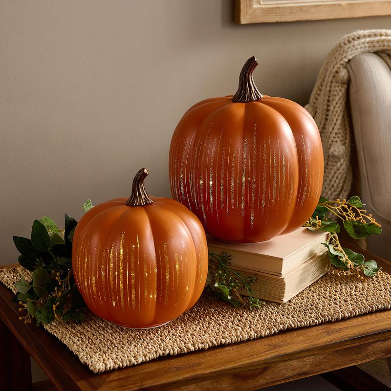 Set of 2 Illuminated Etched Glass Pumpkins with Twinkling Internal Lights for Autumn Decor