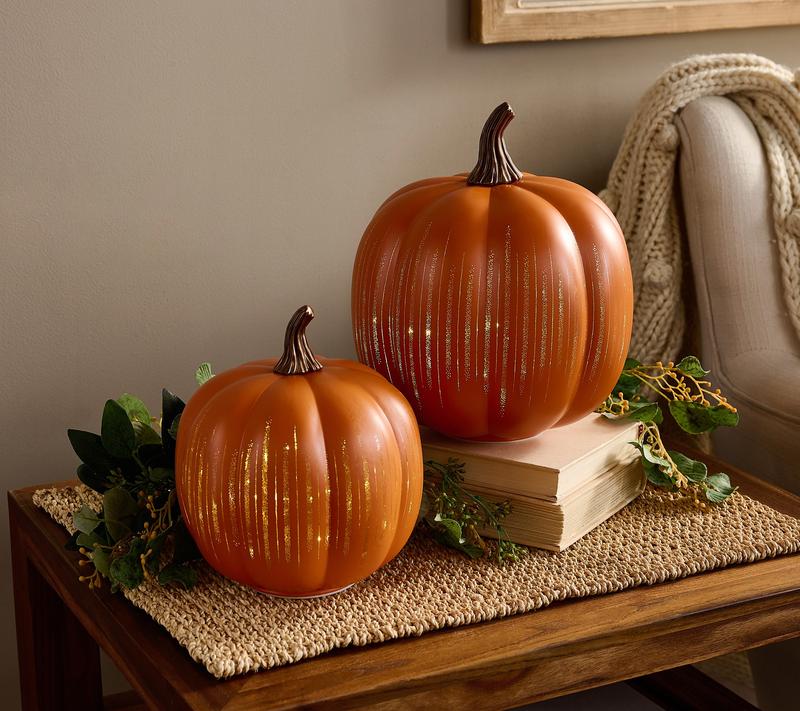 Set of 2 Illuminated Etched Glass Pumpkins with Twinkling Internal Lights for Autumn Decor