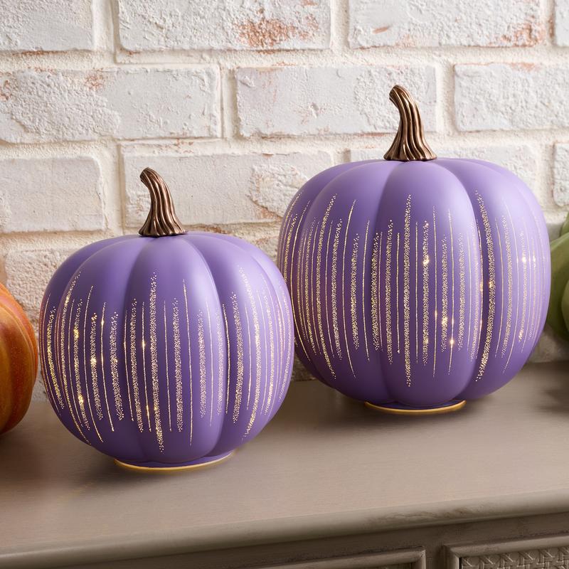 Set of 2 Illuminated Etched Glass Pumpkins with Twinkling Internal Lights for Autumn Decor