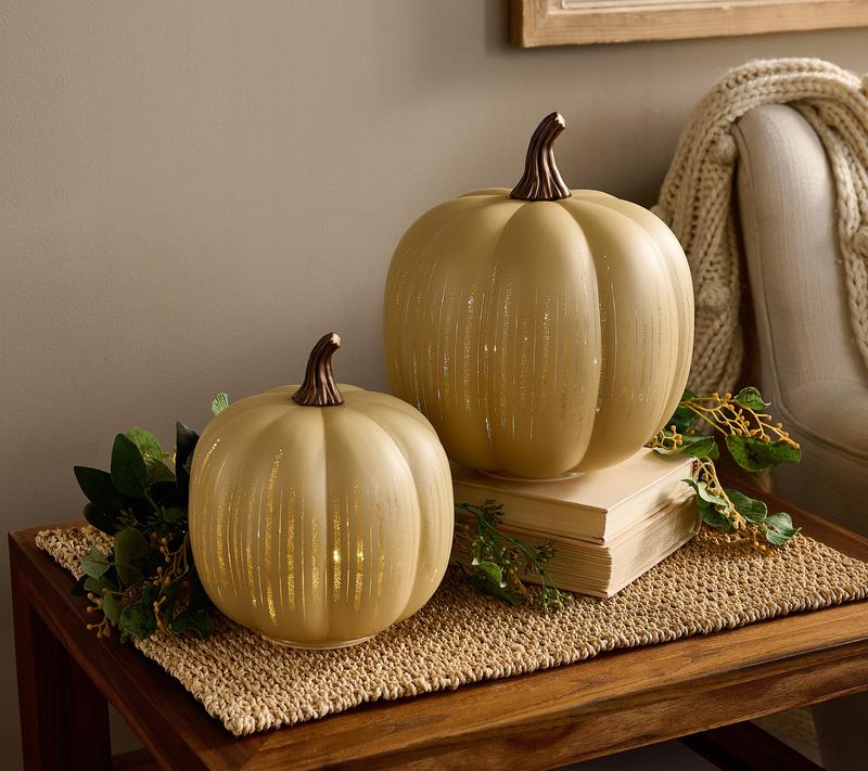 Set of 2 Illuminated Etched Glass Pumpkins with Twinkling Internal Lights for Autumn Decor